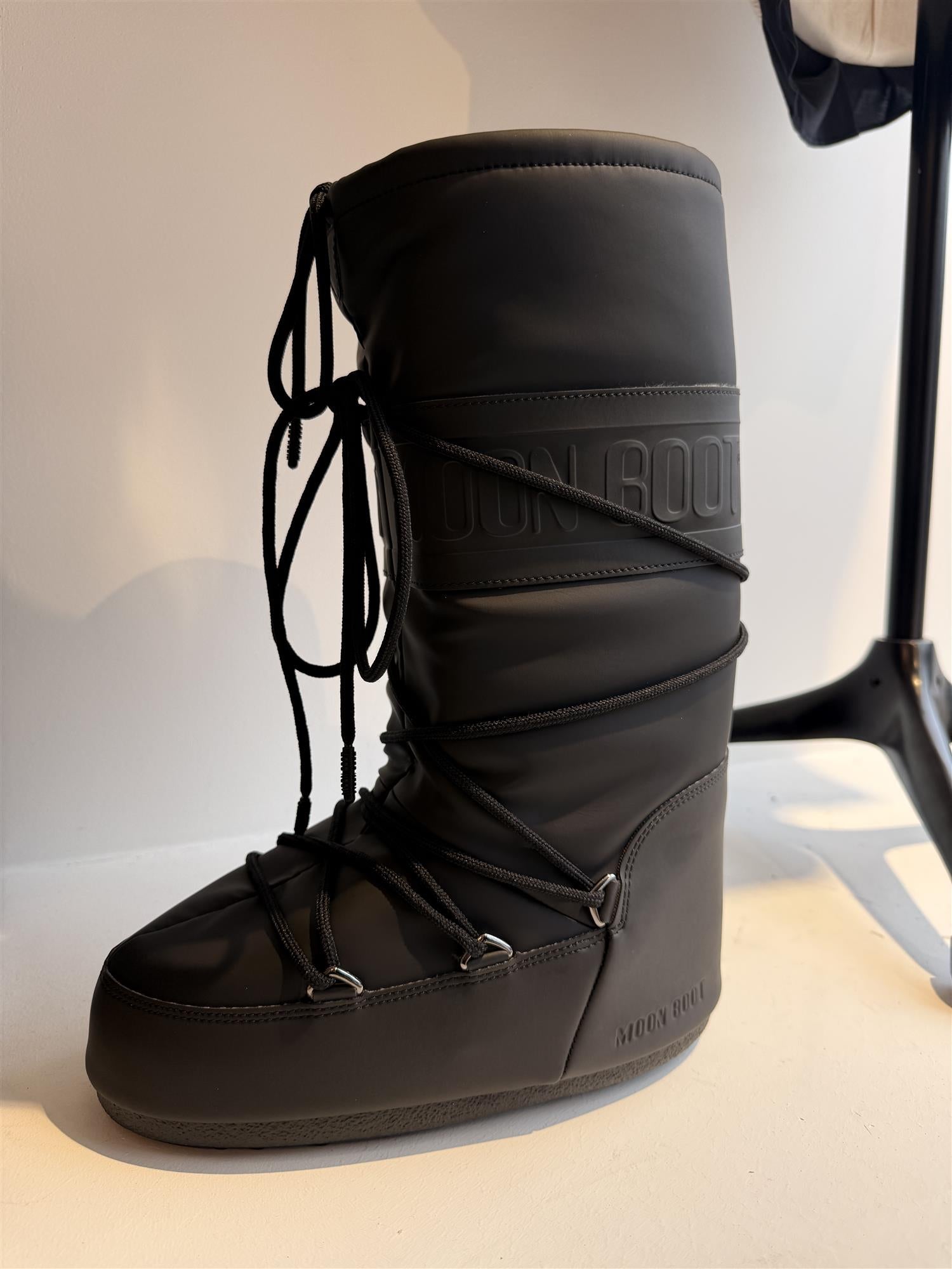Image of MB Icon Rubber Black