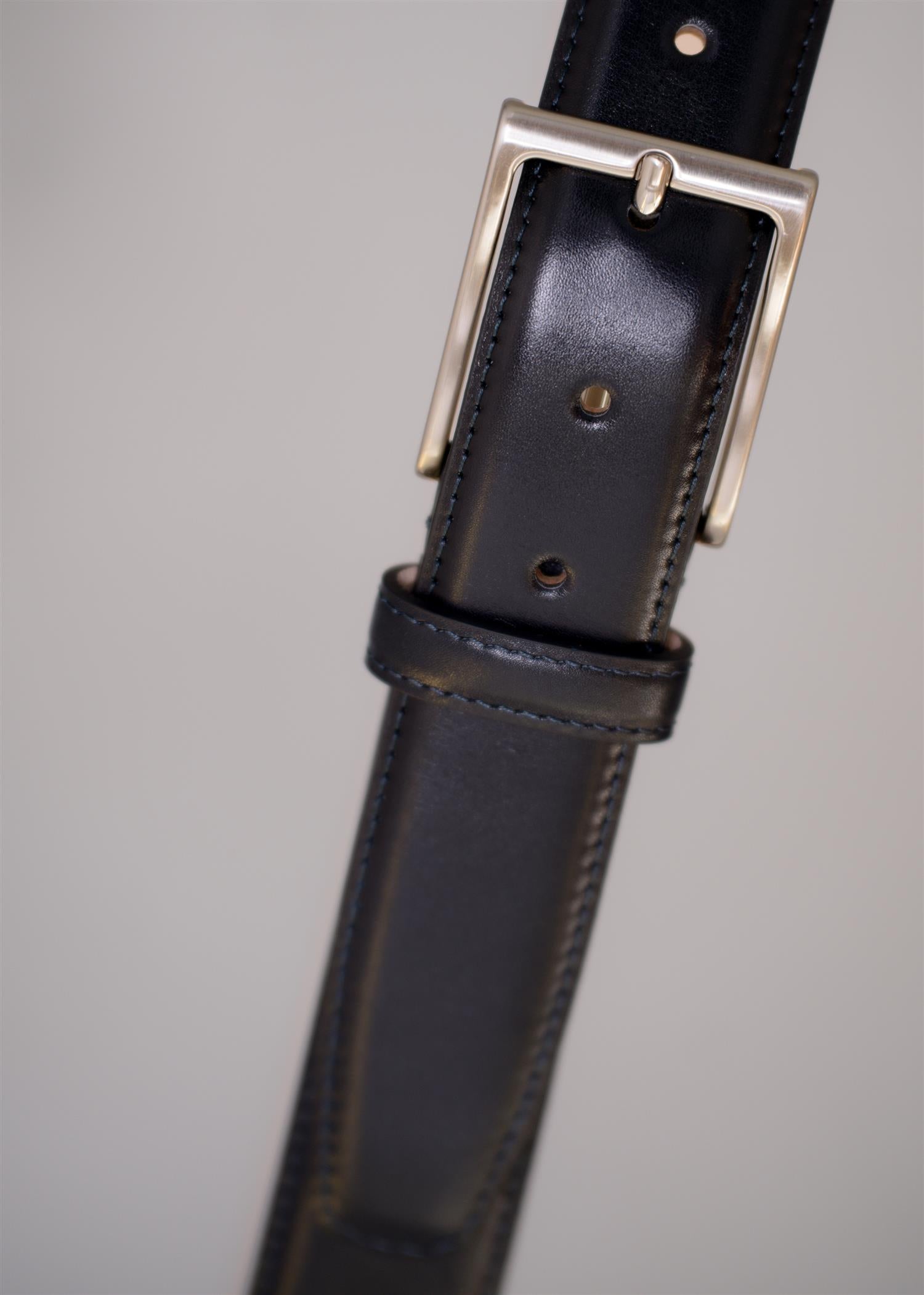 Image of Caw leather var black