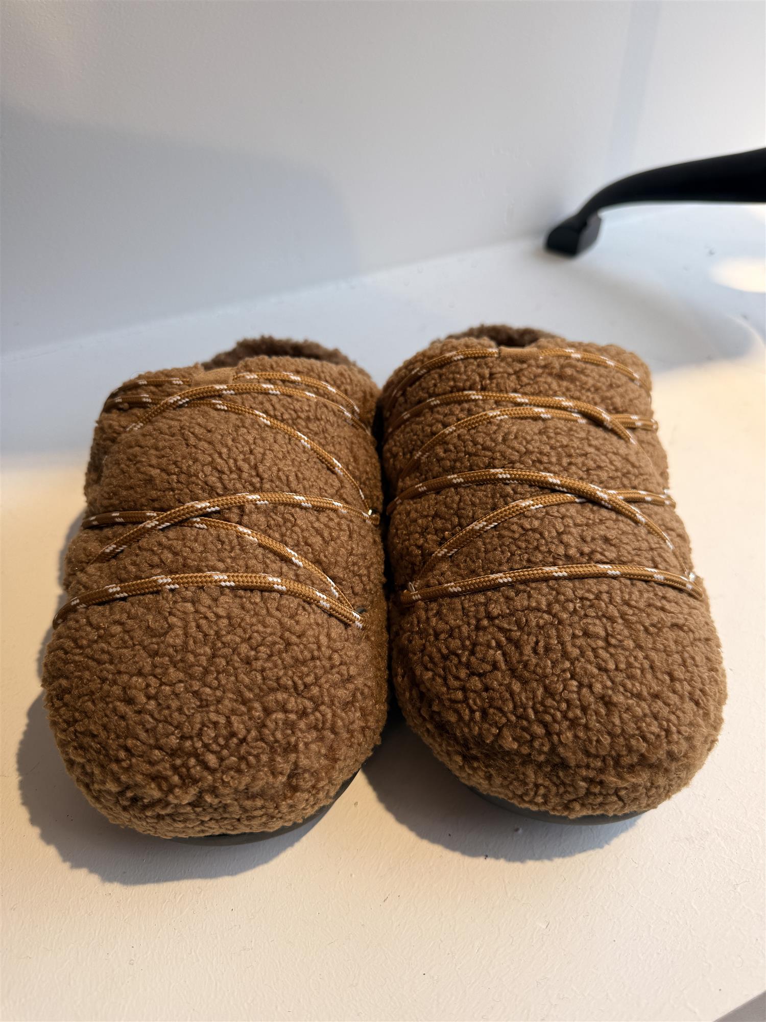 Image of MB Teddy Slipper Cognac